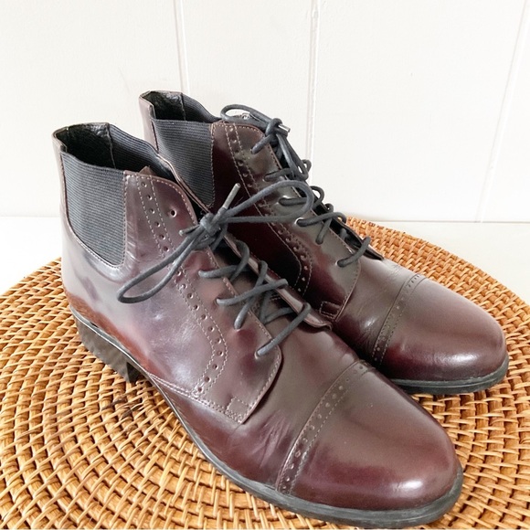 Ariat Ankle Boots, Size 7M Made In Brazil Leather  Burgundy Brown Shoes - Picture 1 of 7